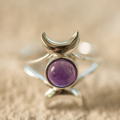 Triple Goddes Amethyst Ring