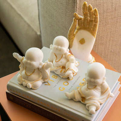 Monk Arms Up Statue White & Gold 9x7cm