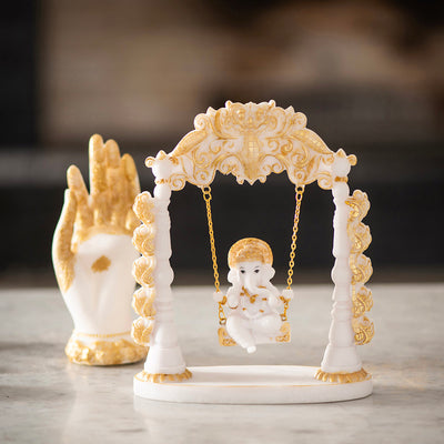 Buddha Hand Statue White & Gold 7x18cm